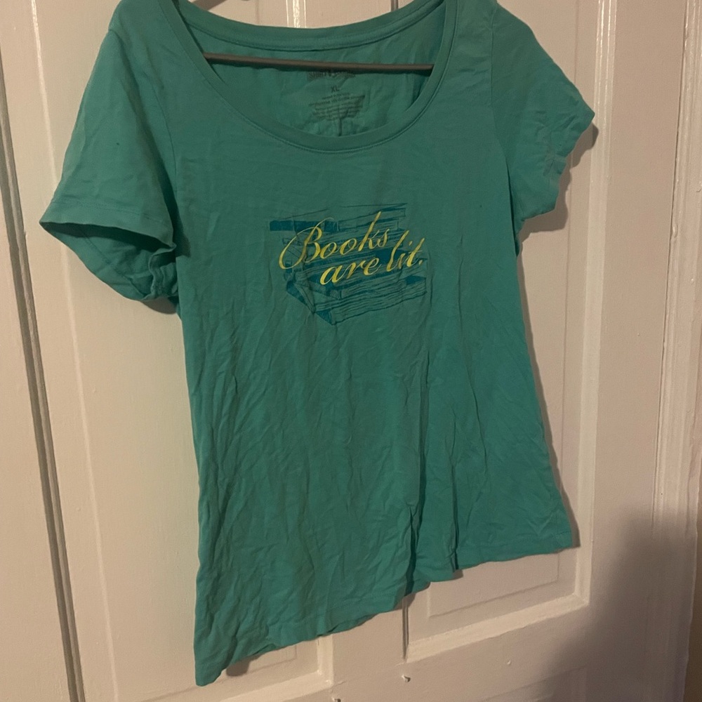 "Books Are Lit" Shirtwerx women's XL graphic tee